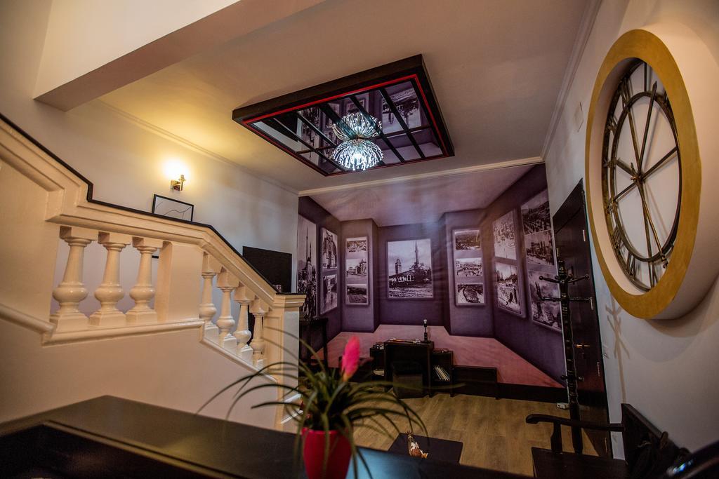 Living Hotel Tiranë Luaran gambar